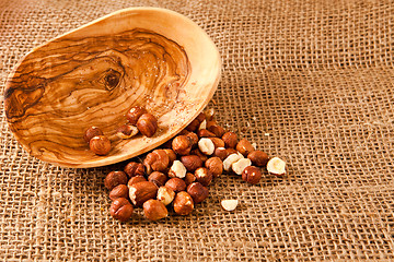 Image showing hazelnuts