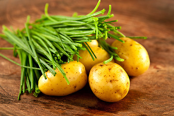 Image showing potatoes and chives