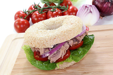 Image showing Bagel with tuna