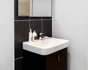 Image showing Bathroom sink