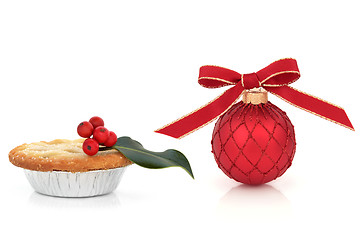 Image showing Christmas Bauble with Mince Pie