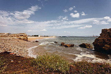 Image showing Small beach on the banks of the river Tejo.