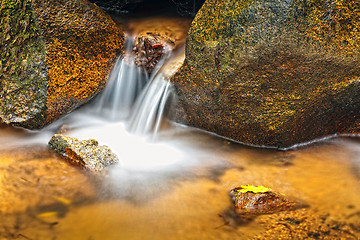 Image showing Small natural waterfall.