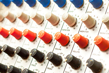 Image showing Amplifier dials