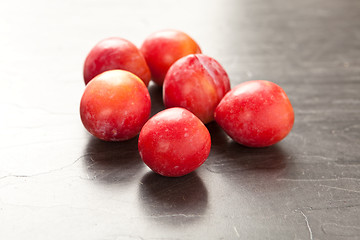 Image showing plums