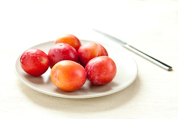 Image showing plums