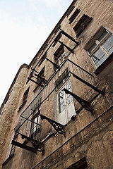 Image showing old grunge house in lodz centre town