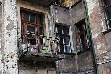 Image showing old grunge house in lodz centre town