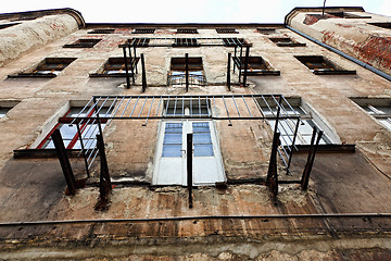 Image showing old grunge house in lodz centre town