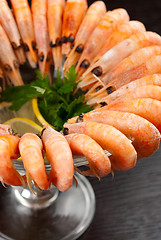 Image showing shrimps with lemon