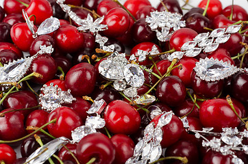 Image showing Jewels at cherries