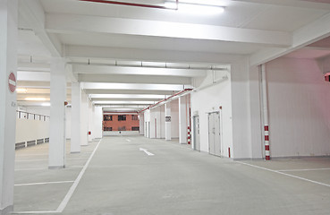 Image showing car park 