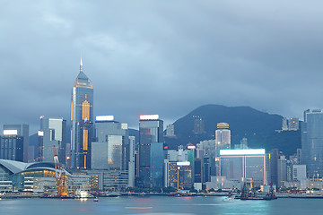 Image showing Magic hour of Victoria harbour, Hong Kong 