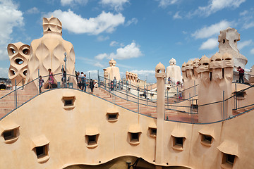 Image showing Gaudi designed apartment building La Pedrera