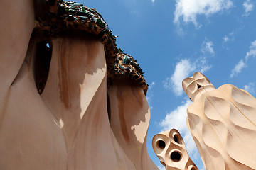Image showing Gaudi designed apartment building La Pedrera
