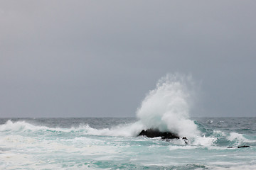 Image showing Storm waves breaking at Tsitsikamma National Park