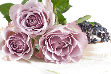 Image showing Pastel shade roses