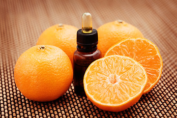 Image showing tangerine essential oil 