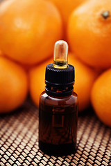 Image showing tangerine essential oil 