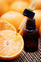 Image showing tangerine essential oil 