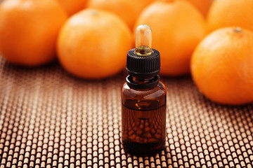 Image showing tangerine essential oil 