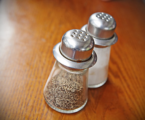 Image showing salt and pepper