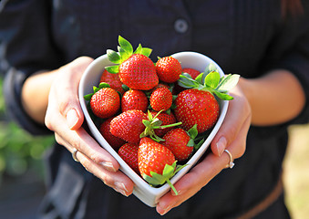 Image showing strawberry in heart shape bowl