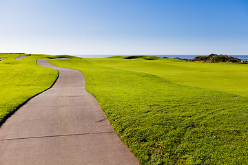 Image showing road at he golf course