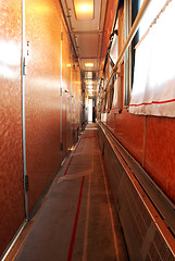 Image showing Train wagon corridor