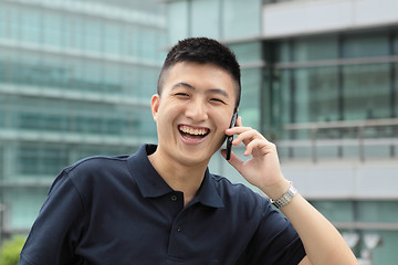 Image showing man on phone