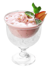 Image showing Fruit sundae with fresh peach