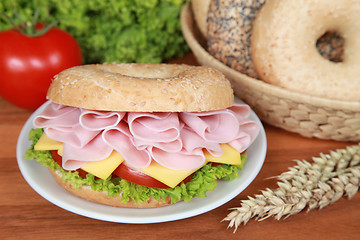 Image showing Bagel with ham