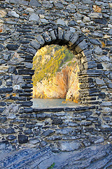 Image showing Window stone