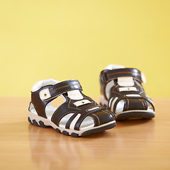 Image showing pair of baby shoes