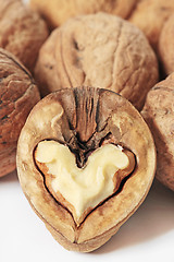 Image showing walnuts