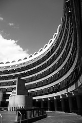 Image showing Curved Building In The Barbican