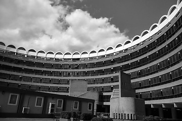 Image showing Curved Building In The Barbican