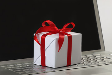 Image showing gift box