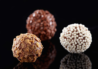 Image showing chocolate truffles  