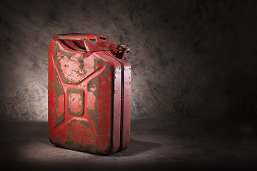 Image showing Old jerry can