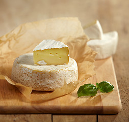 Image showing brie and camembert cheese