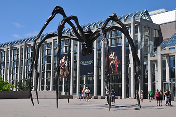 Image showing National Art Gallery & Giant Spider in Ottawa