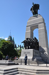 Image showing National War Memorial in Ottawa