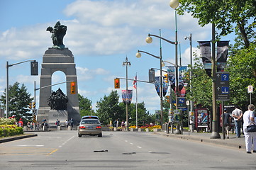 Image showing National War Memorial in Ottawa