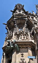 Image showing details of Neues Rathaus