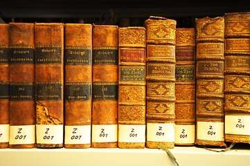 Image showing old books in library