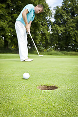 Image showing golf player