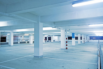 Image showing car park 