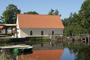 Image showing The house and boat