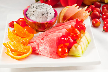 Image showing mixed plate of fresh sliced fruits